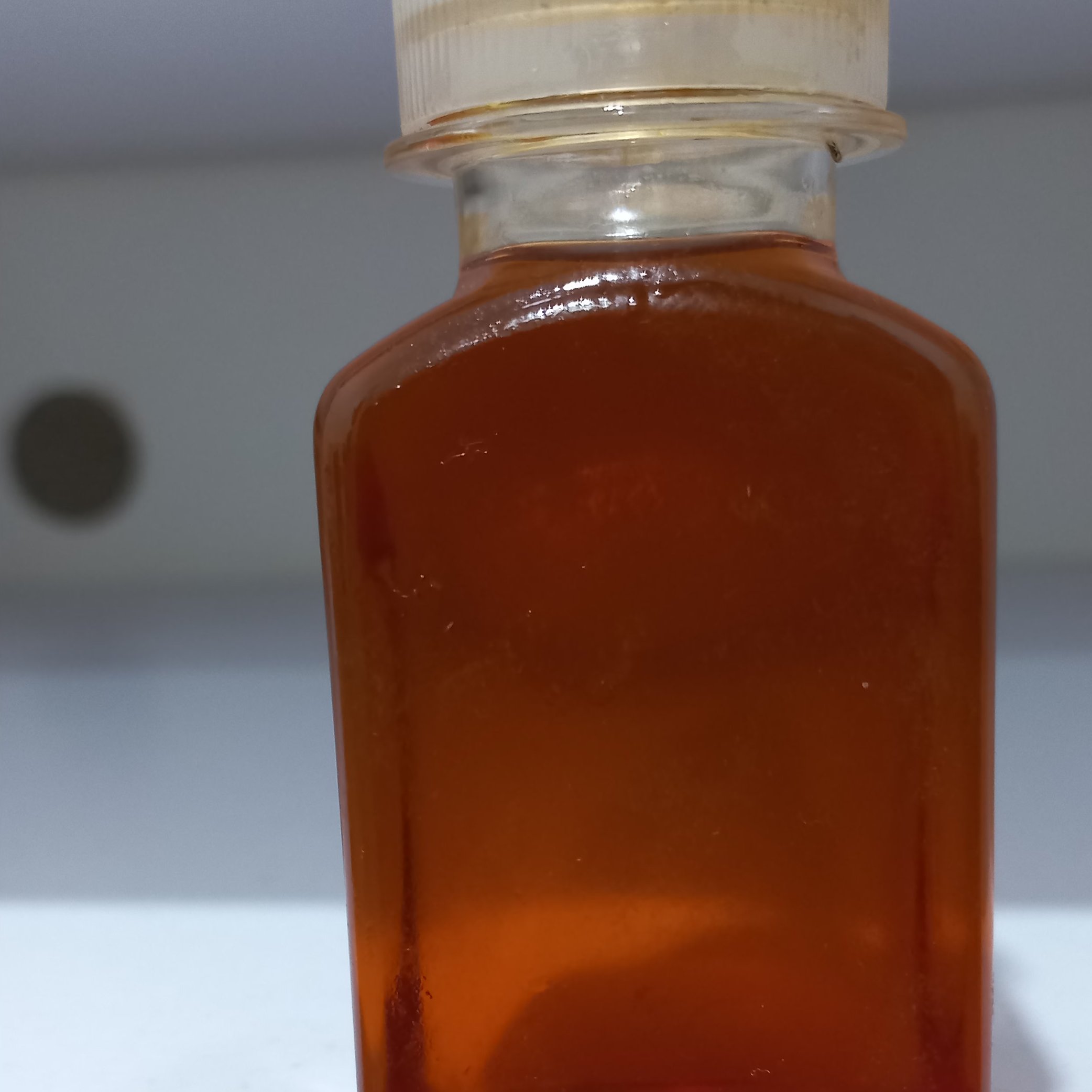 روغن درمانی عقرب مسکن درد های عضلانی و رماتیسم خیلی به سرعت جذب میشه و درد رو تسکین میده