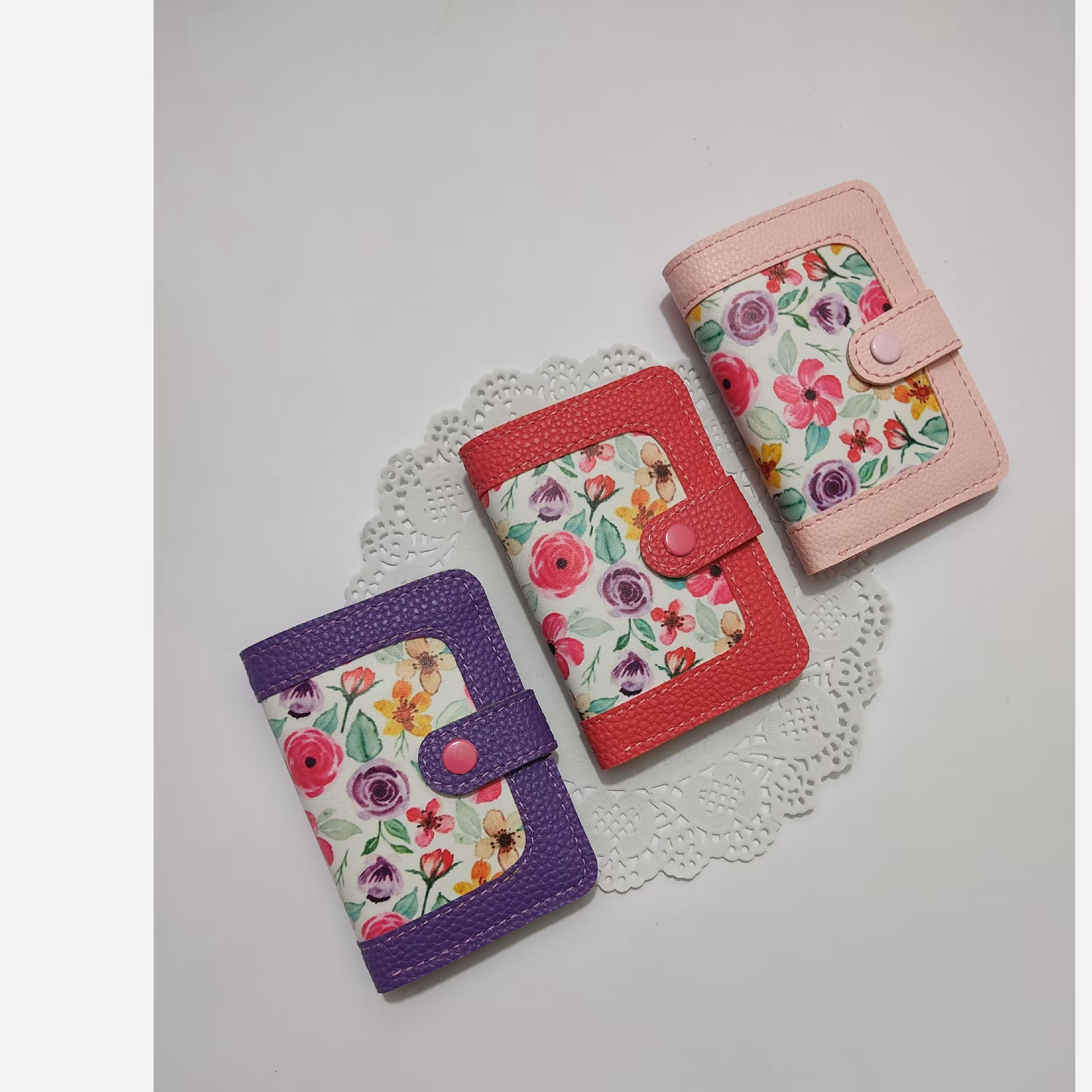 کیف پول جیبی قابدار گل صورتی و بنفش با چرم مصنوعی فانتزی
