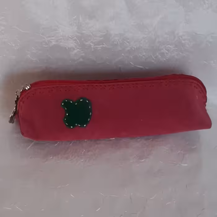 جامدادی دست دوز