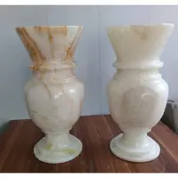 گلدان سنگی زیبا جنس سنگ مرمر  ارتفاع 35 سانتی متر (یک عدد)