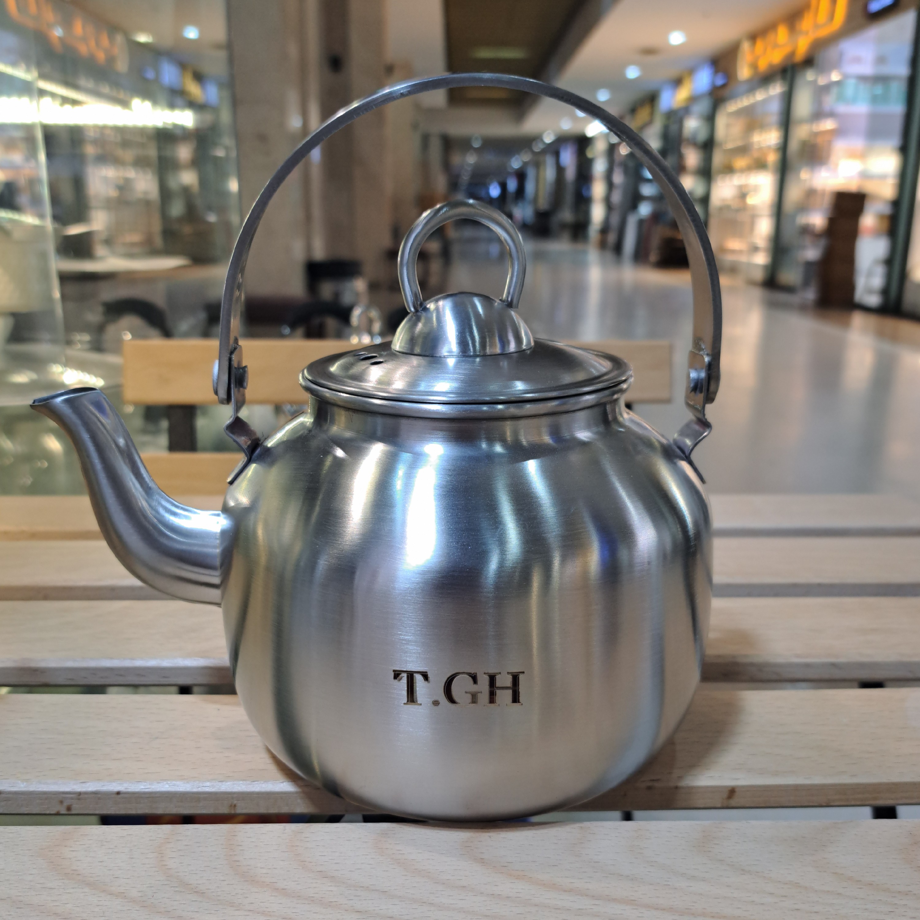 کتری 1.5 لیتری ارغوان استیل مات دسته بالا برند قیطاسی(T.GH)