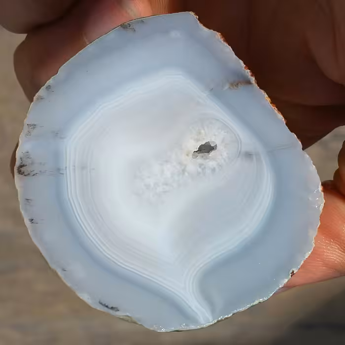 اسلایس سنگ راف عقیق سلیمانی 3بعدی ژئوددار مصور  بسیار دیدنی شاهکار خلقت کاملا طبیعی
با قابلیت ساخت چند نگین خاص
کد 9142