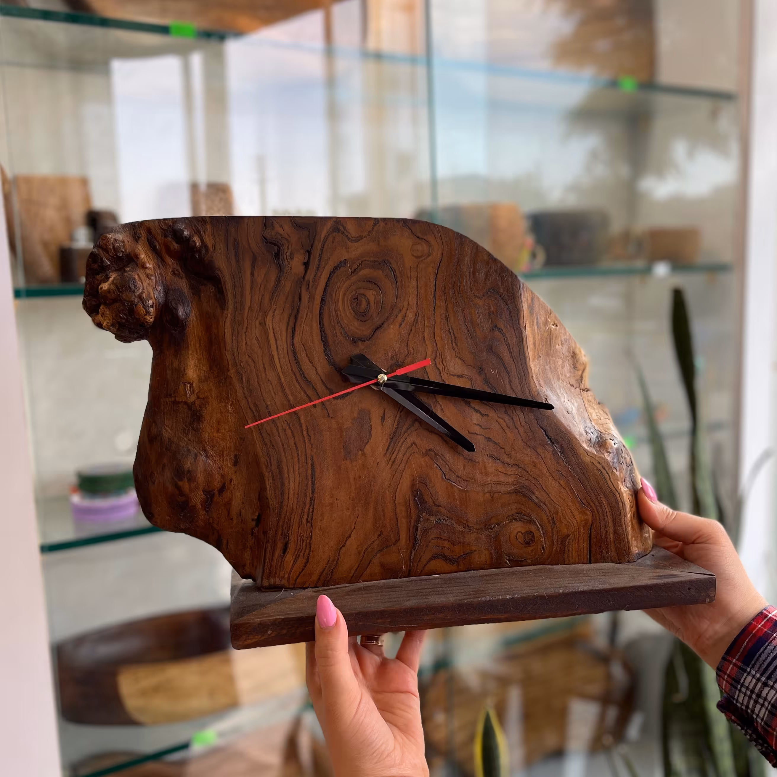 ساعت رومیزی چوبی 