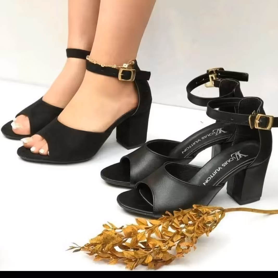 پاشنه‌دار جدید در دو جنس چرم مصنوعی و سوییت،پاشنه پنج سانت،با کیفیت سایز 37تا40 