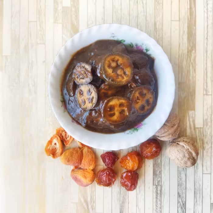 ترشی گردو سنتی با تمرهندی وآلو 800گرمی)