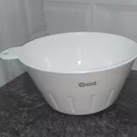 تفاله گیر پادیز پلاستیکی تهیه شده از بهترین مواداولیه در چندرنگ 