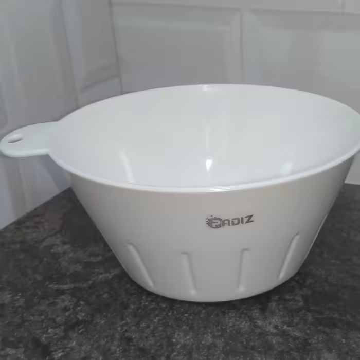 تفاله گیر پادیز پلاستیکی تهیه شده از بهترین مواداولیه در چندرنگ 