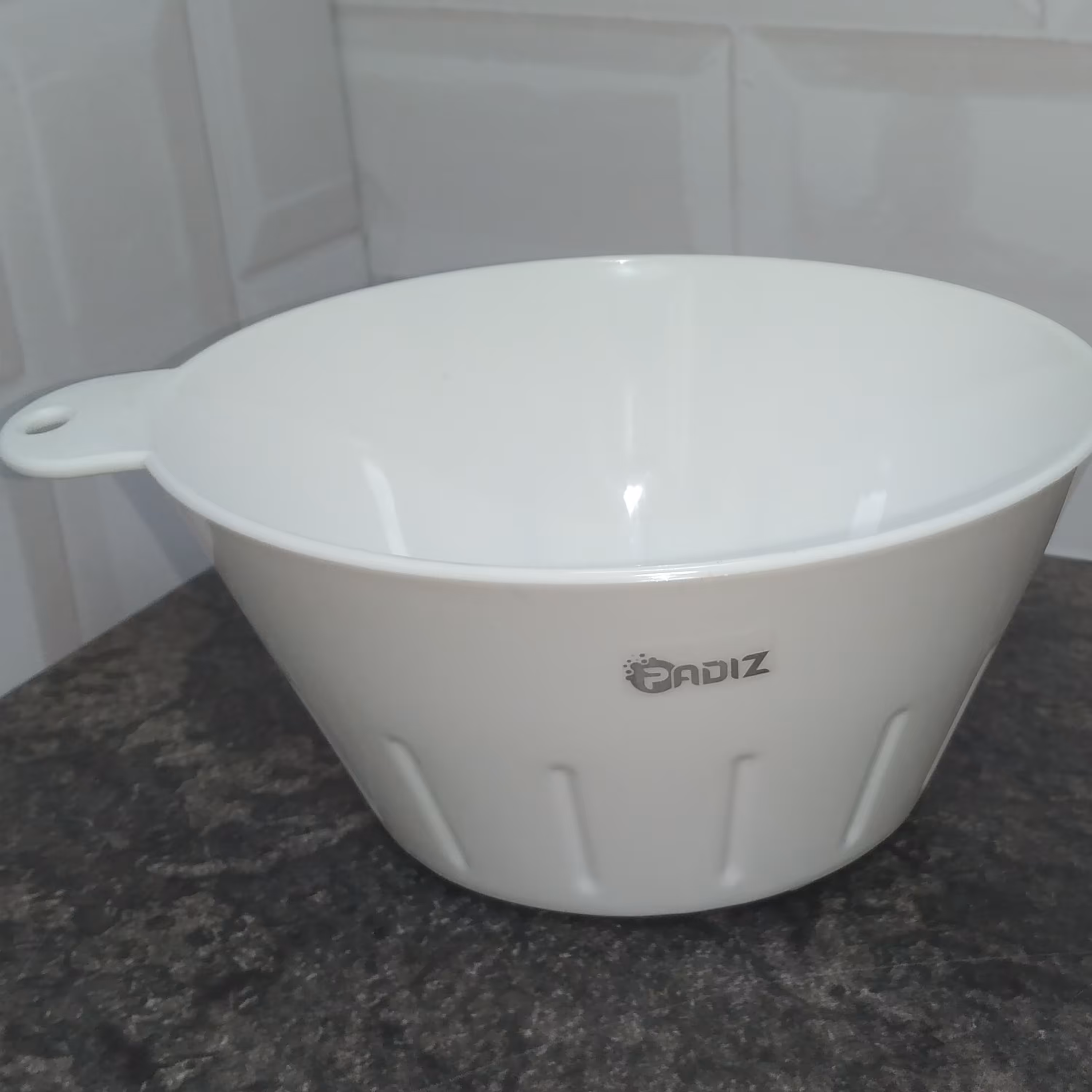 تفاله گیر پادیز پلاستیکی تهیه شده از بهترین مواداولیه در چندرنگ 