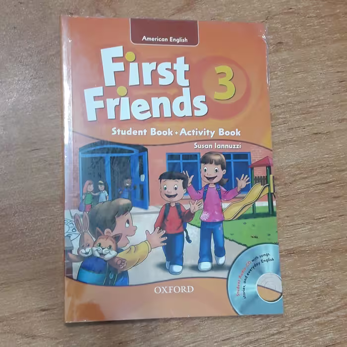 کتاب امریکن فرست فرندز American First Friends 3  سایز وزیری به همراه کتاب کار و Qr کد