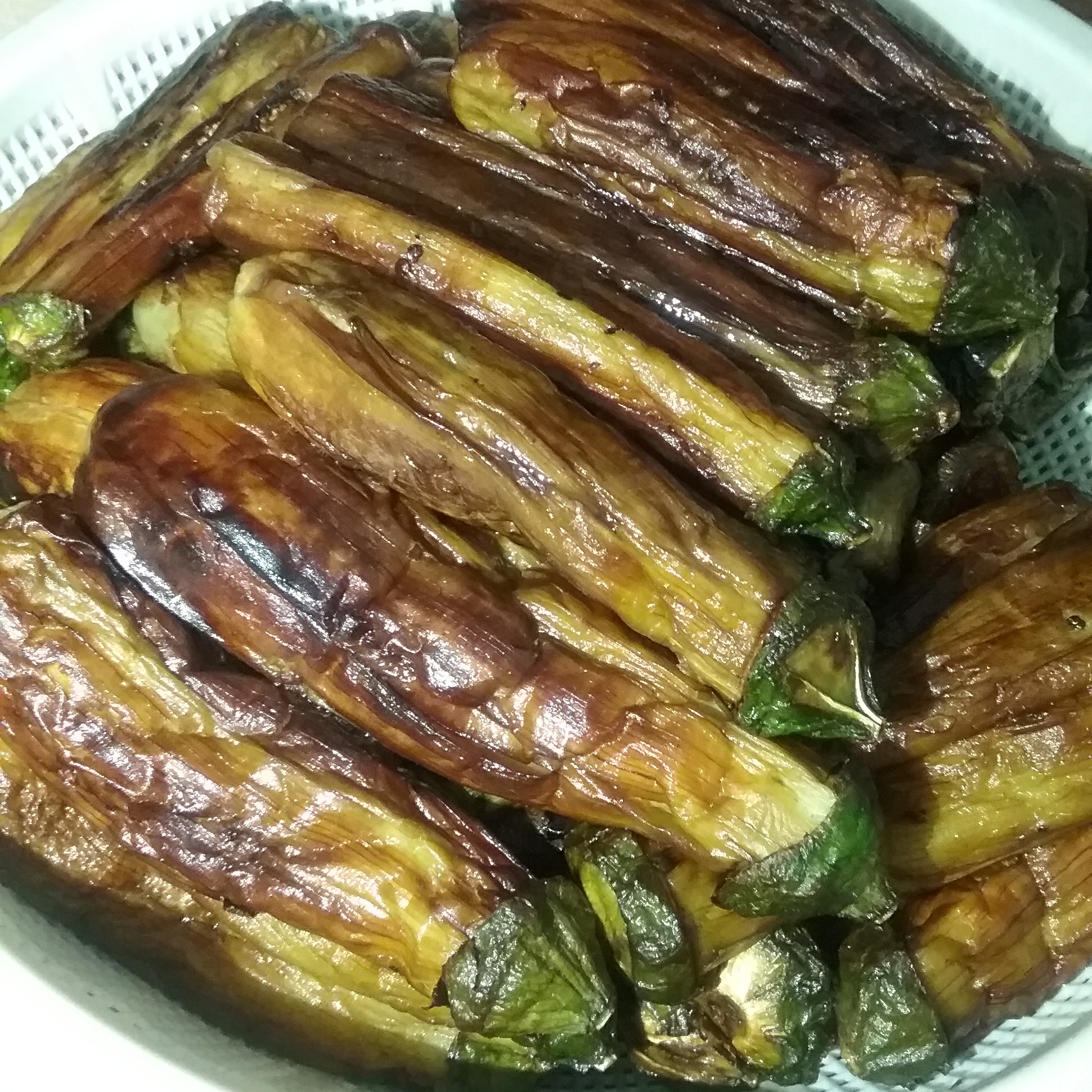 بادمجان سرخ شده (نیم کیلویی) مناسب انواع غذا