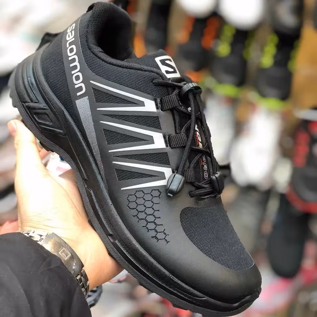 کفش کتانی سالامون مشکی زنانه