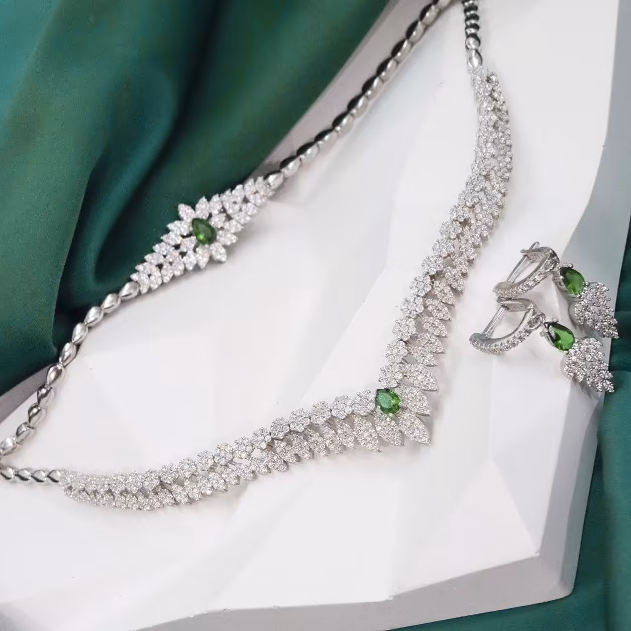 سرویس نقره آبکاری طلا جواهری1