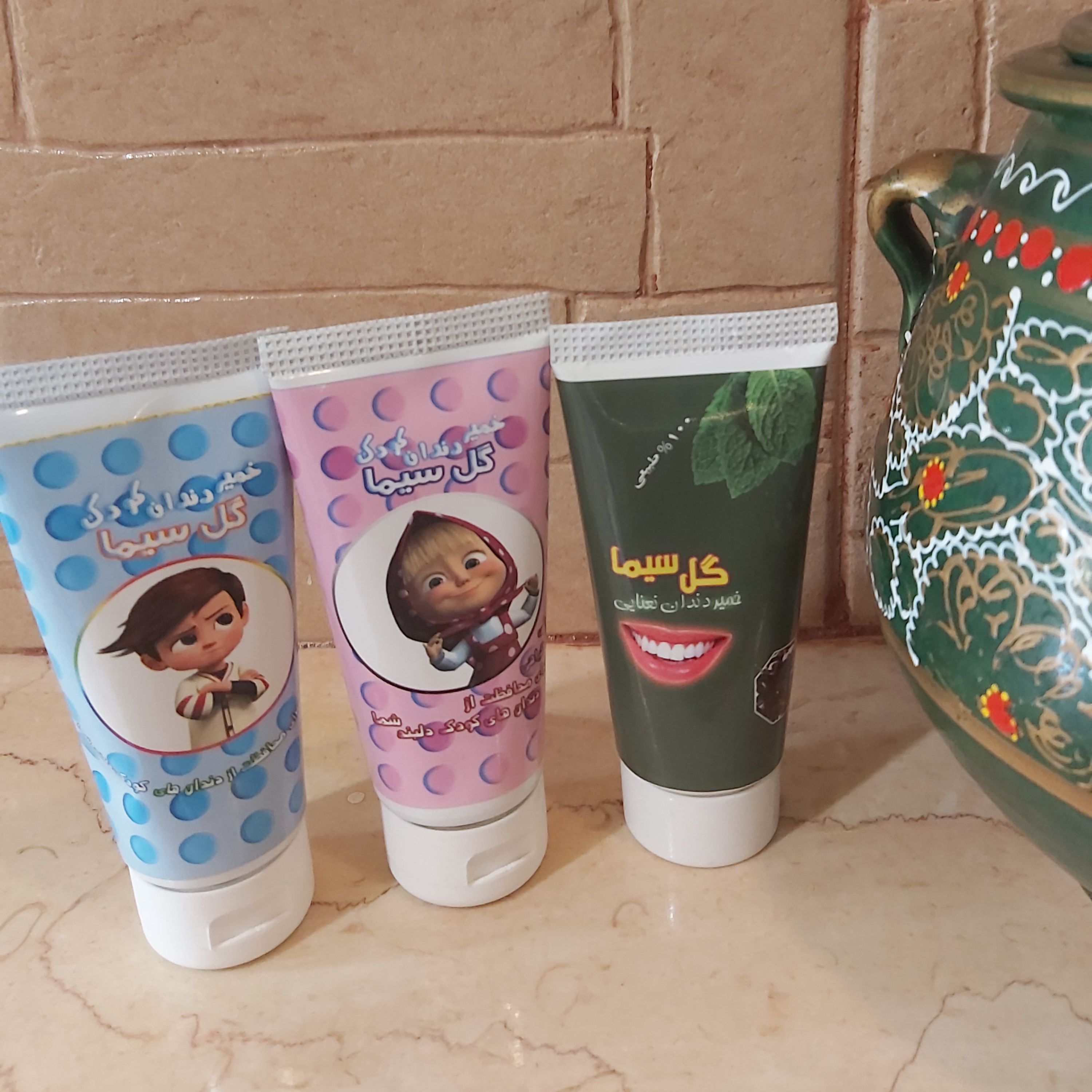 خمیردندان طبیعی گل سیما کاملا گیاهی و طبیعی ویژه کودک و بزرگسال