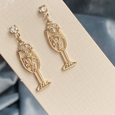 گوشواره میخی دخترانه خرید گوشواره جدید گوشواره خاص برای کادو تولد بینظ