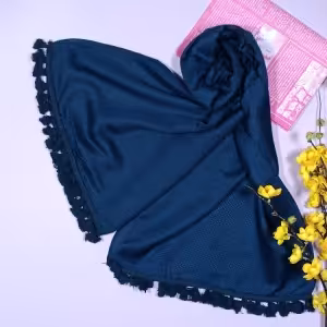 شال کنفی دو نیم متری سورمه ای پوم دار