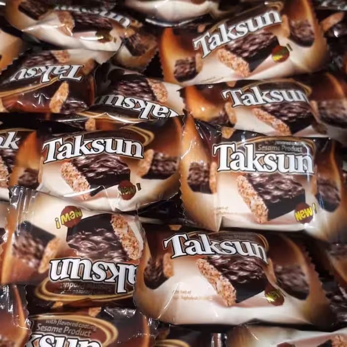 شکلات کنجدی کاکائویی تکسان تازه و خوشمزه 200 گرم آجیل و خشکبار مهران 