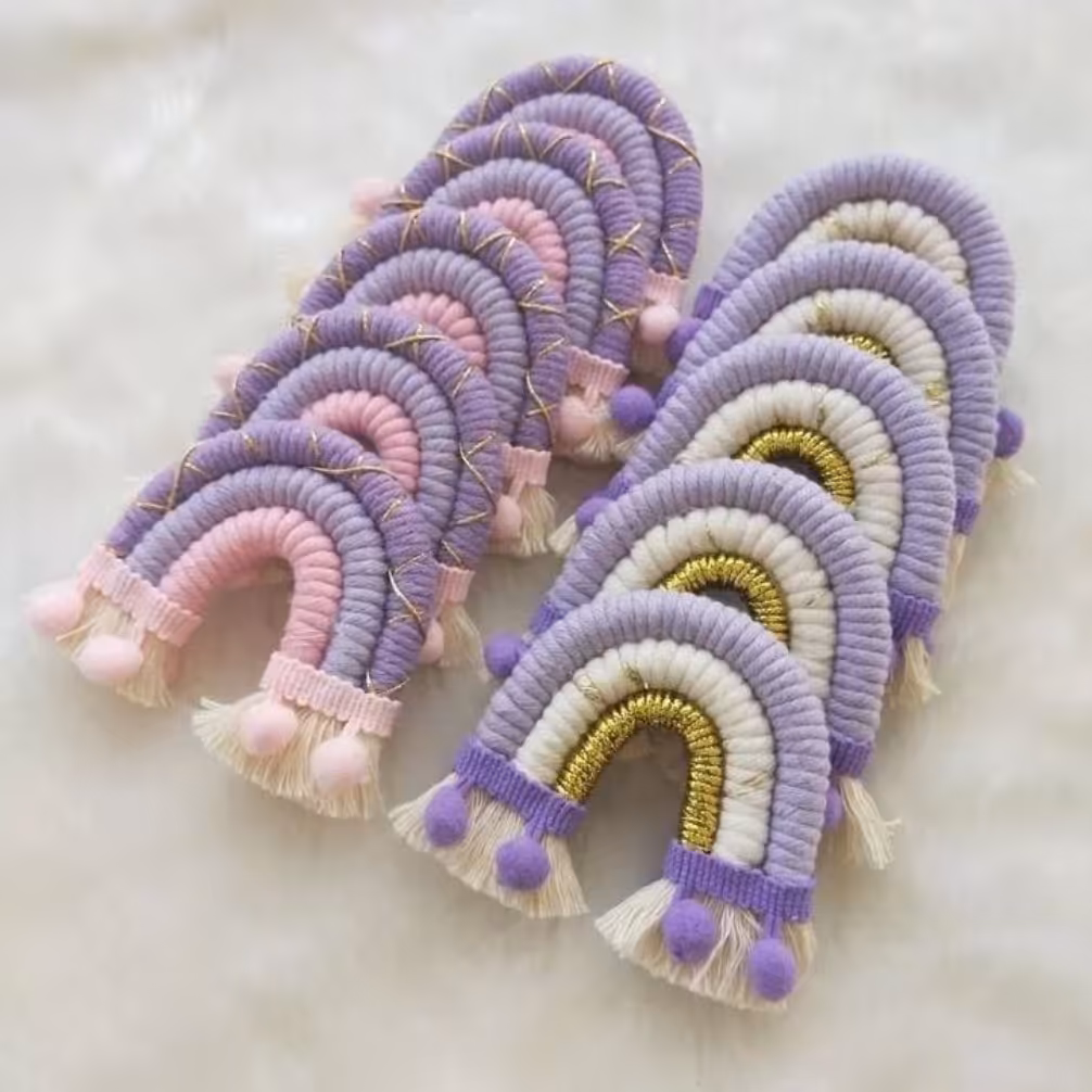 رنگین کمان مکرومه در سایز مختلف برای جاسویچی اویز ماشین گیفت هدیه.گیفت تولد.برای جشن تعیین جنسیت رنگ دلخواه قابل سفارش