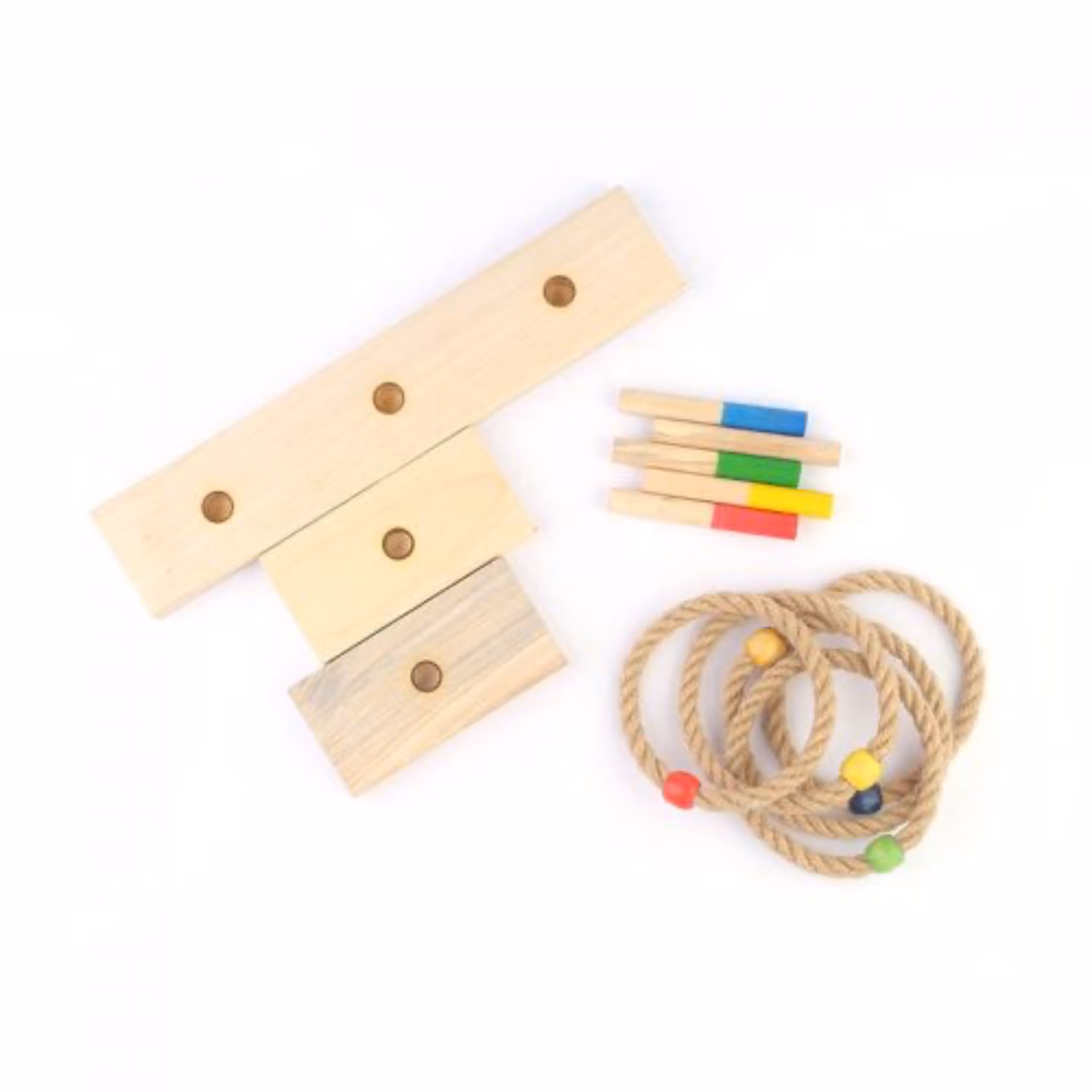 بازی پرتاب حلقه چوبی