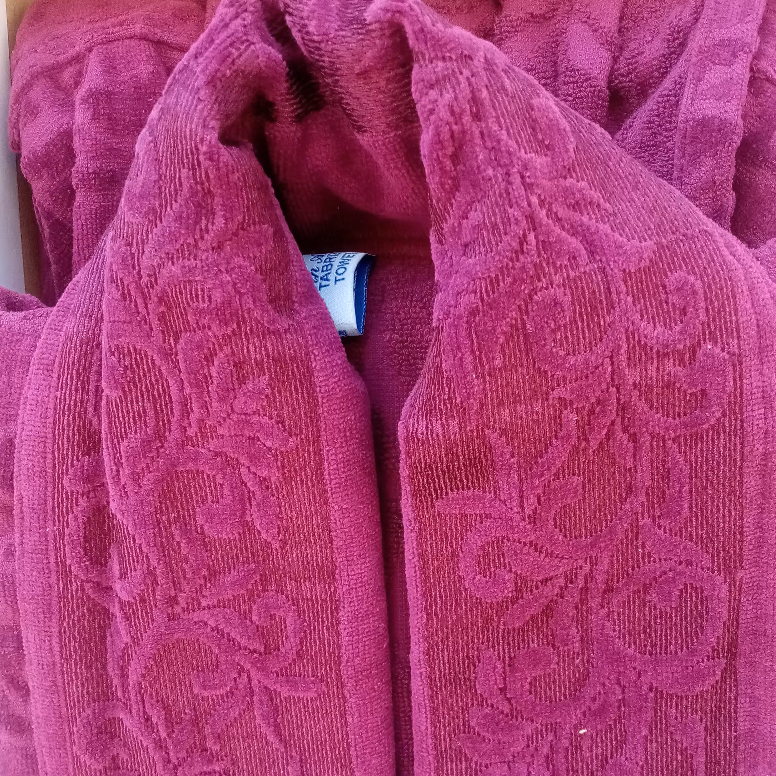 تن پوش طرح دارمبین آذر تبریز با رنگ ثابت وابریشم خود رنگ