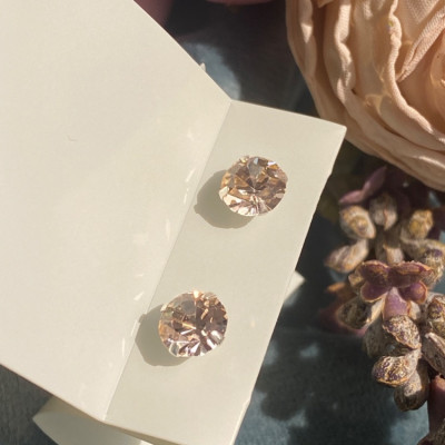 گوشواره نقره عیار 925 حک شده روی خود گوشواره بینظیر برای کادو تولد
