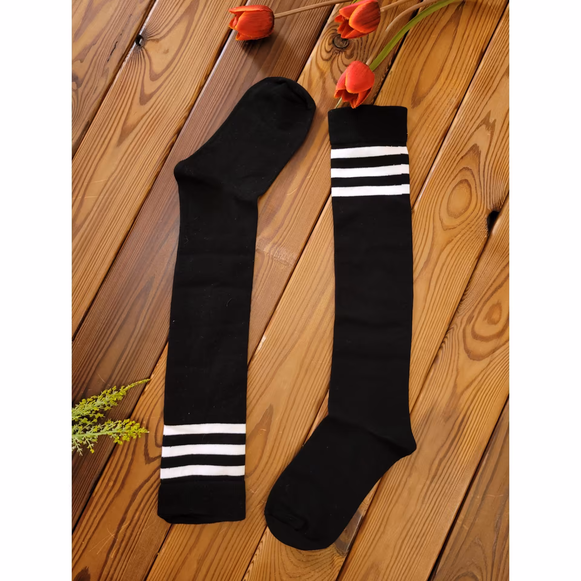 جوراب بلند زنانه و مردانه مشکی سه خط