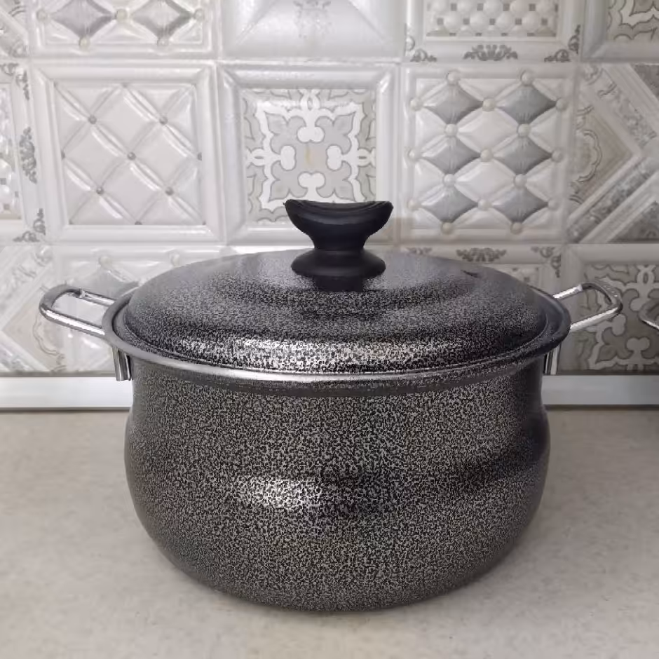 قابلمه روحی ضخیم . بزرگ . ارتفاع 14بدون در. قطر کف 28 سانت. سایز بزرگ . مناسب پخت خورشت تا 12نفر