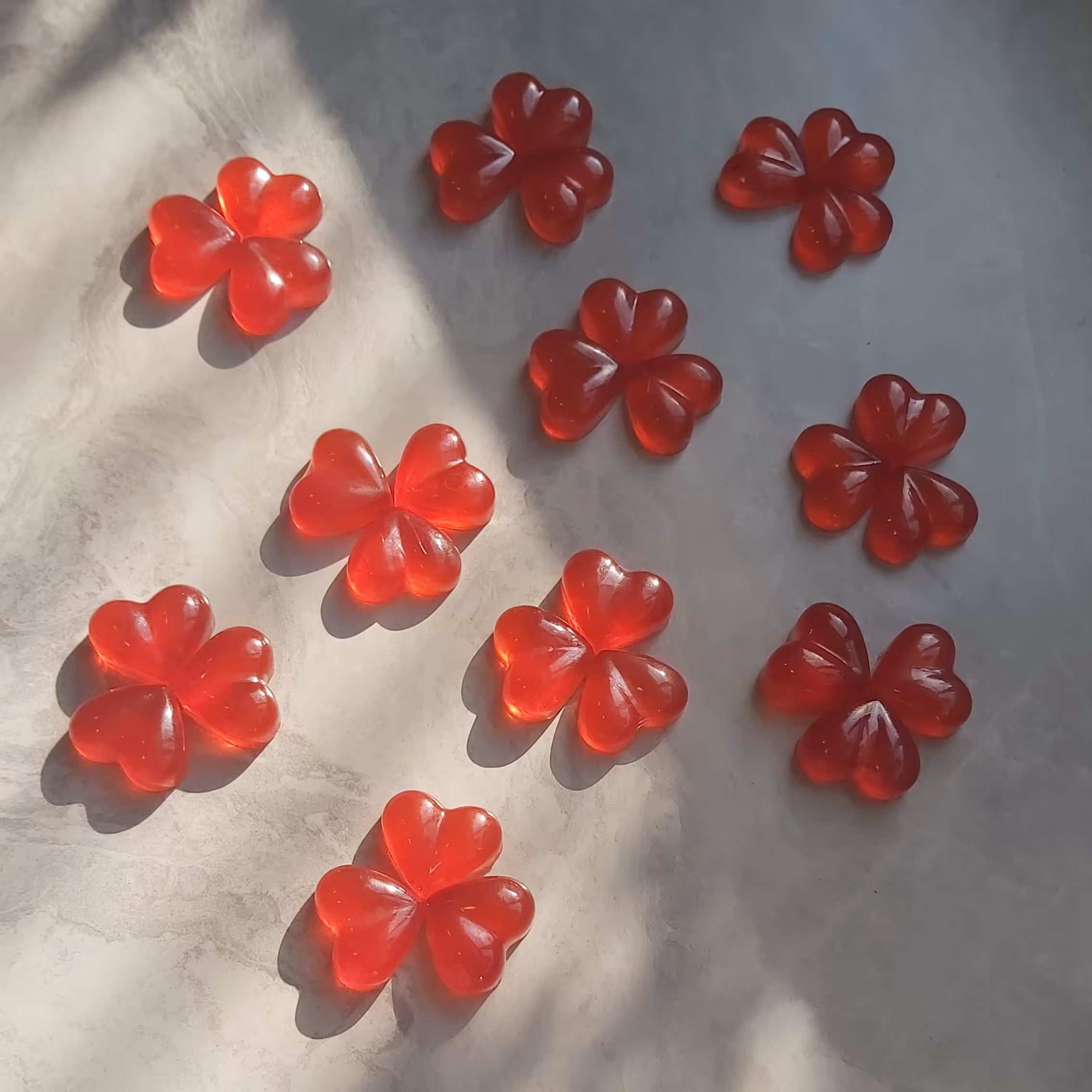 صابون دستساز  معطر الی آرت صابون فانتزی صابون عروس گیفت عروس صابون تزیینی صابون دکوری صابون  گیاهی فانتزی صابون قلب شفاف