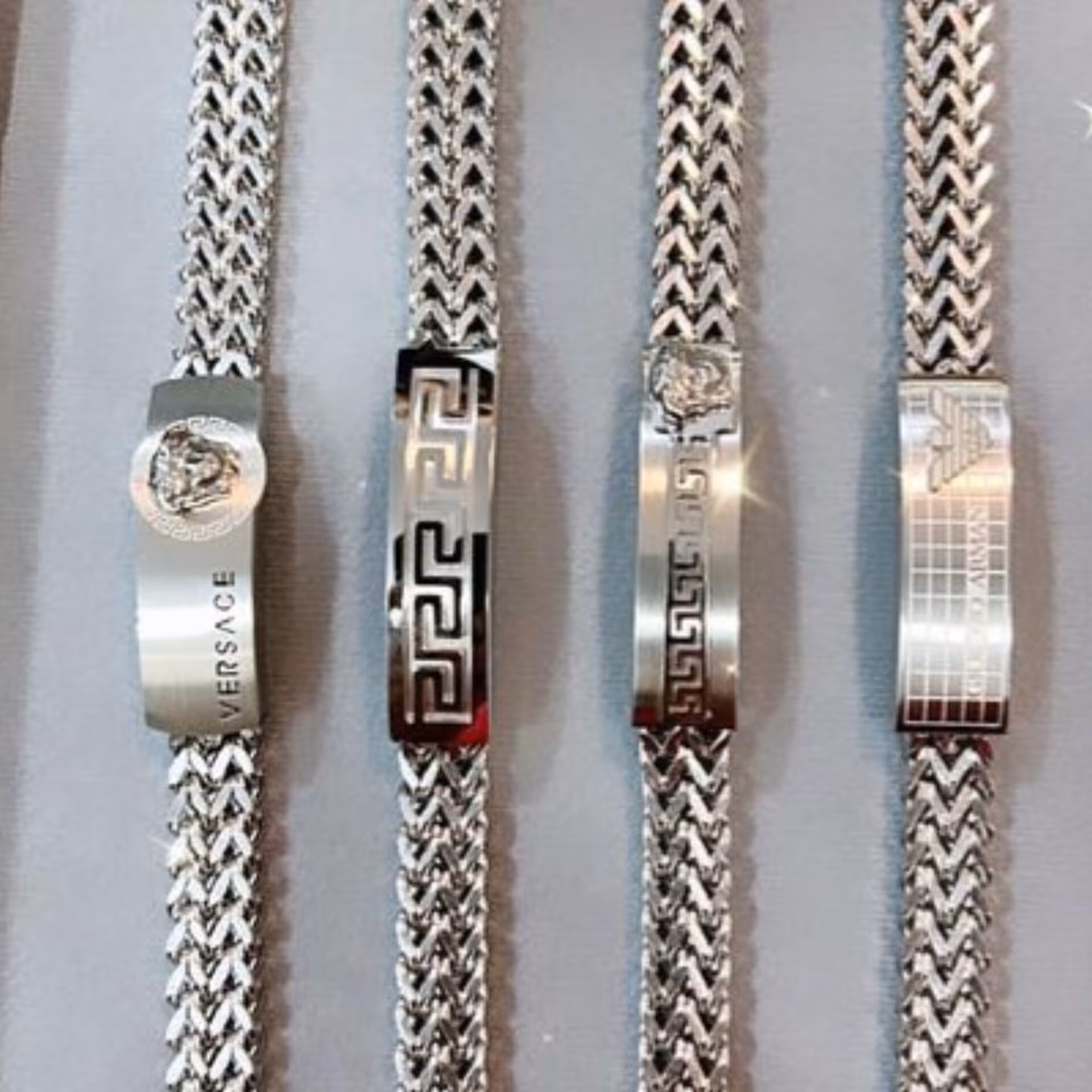 دستبند ورساچه استیل