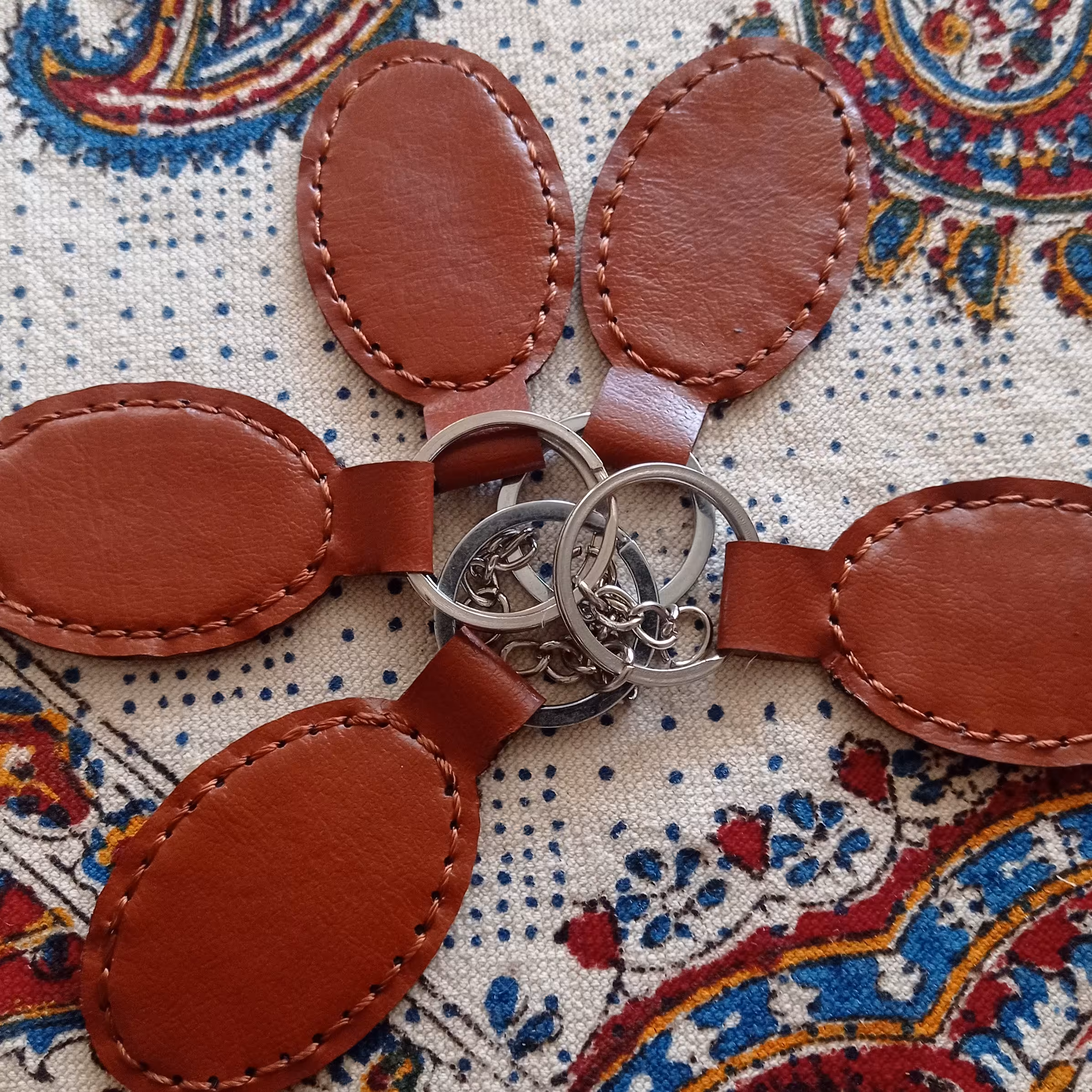 جاسوئیچی دسته کلید