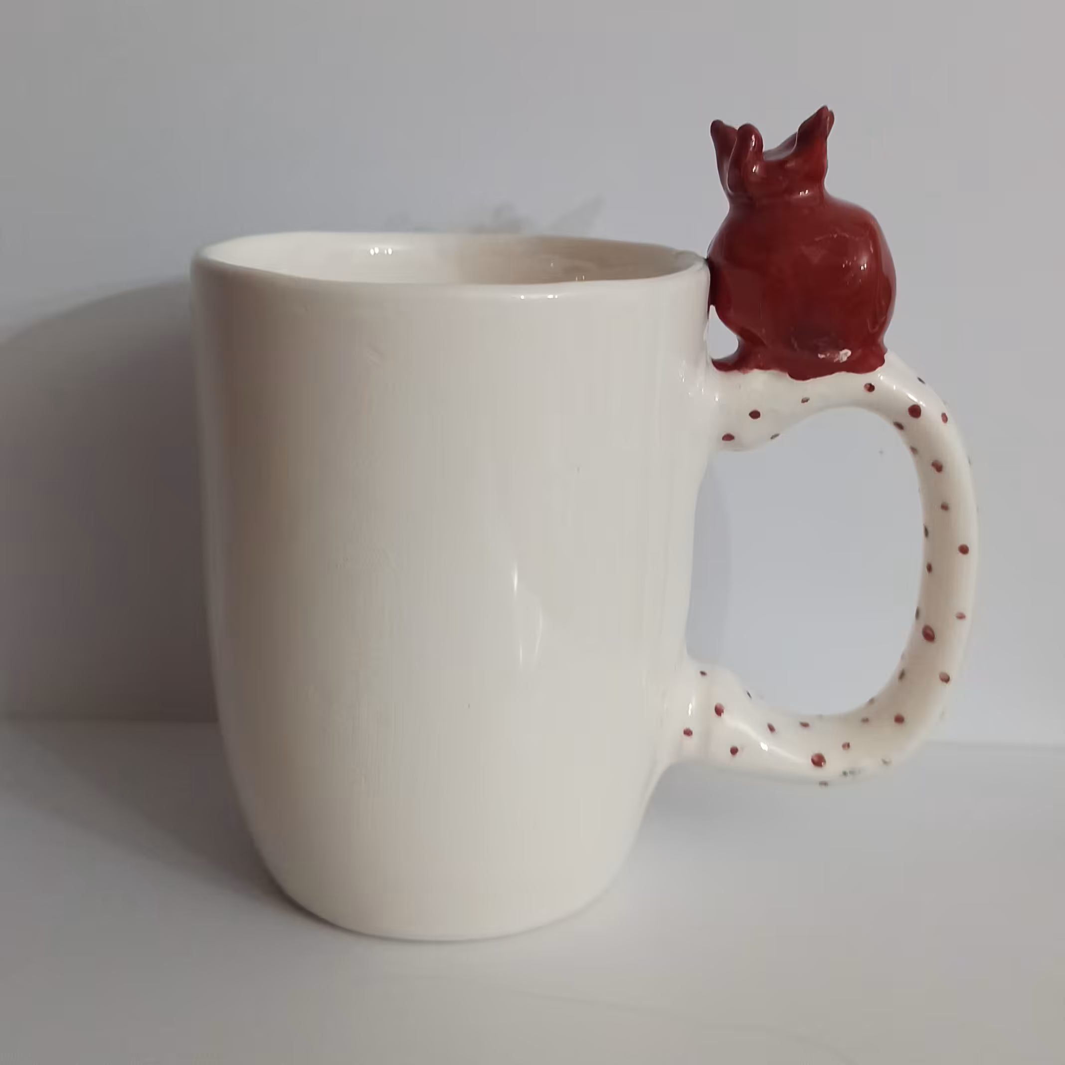 ماگ طرح برجسته ی انار   با سایز 10cm   رنگ ثابت 