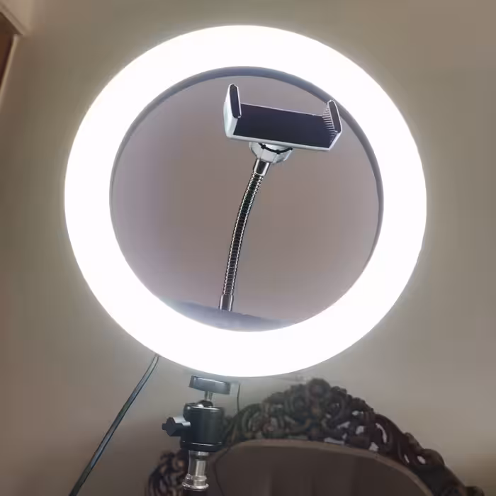 رینگ لایت dx 260 سایز  10 اینچ کیفیت اصلی با سه پایه قابل تنظیم 2متری دارای سه نور آفتابی و مهتابی و ترکیبی   