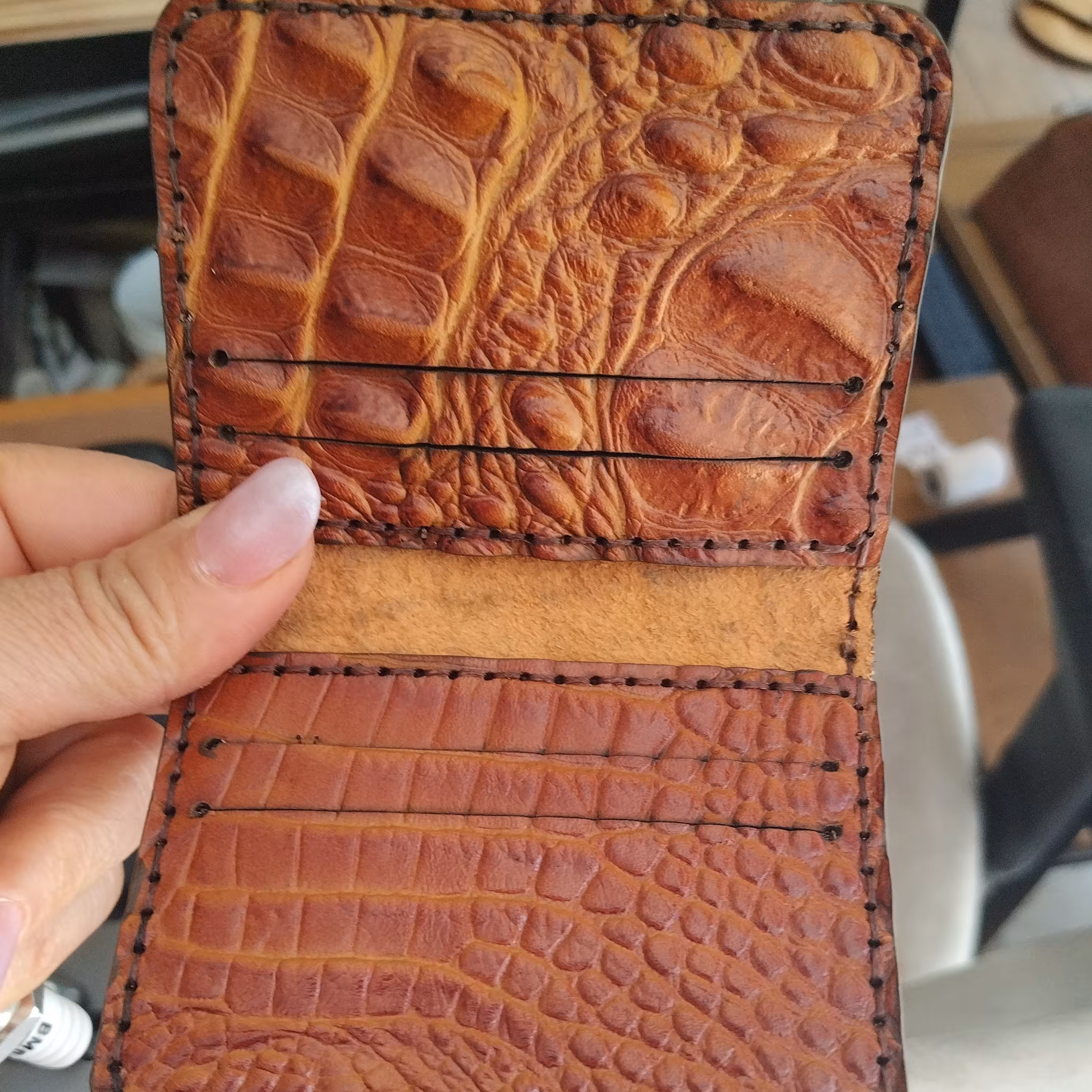 جاکارتی چرم طبیعی و دست دوز