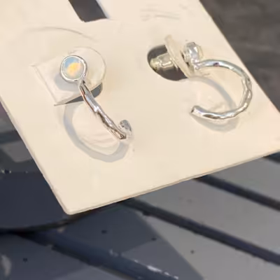 گوشواره میخی با سنگ طبیعی