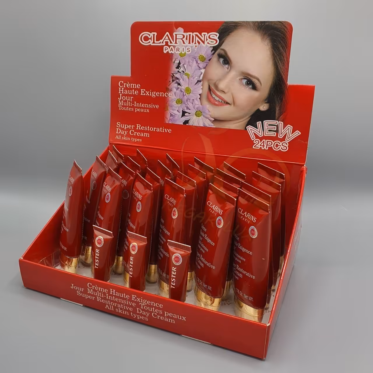  کرم پودر تیوپی کلارنس
CLARINS