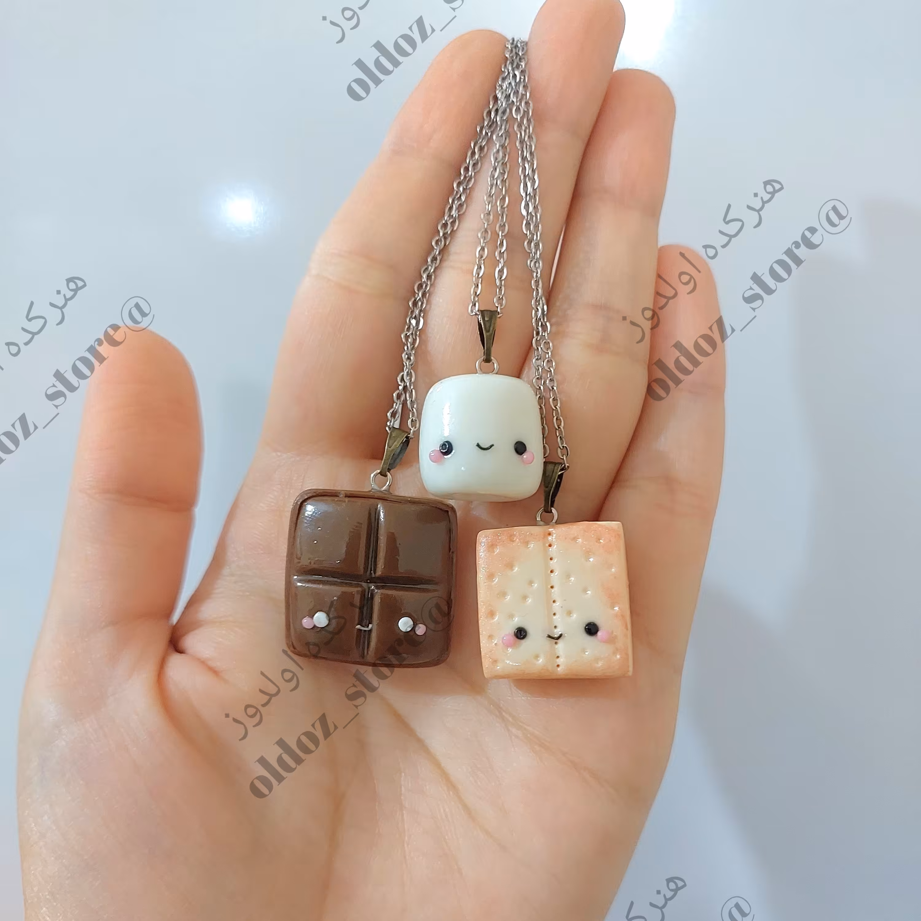 ست گردنبند دوستی سه نفره مارشمالو، بیسکوییت و شکلات، ست دوستی سه نفره، هدیه دوستی، هدیه خاص، کاپلی،بست فرند،هدیه 