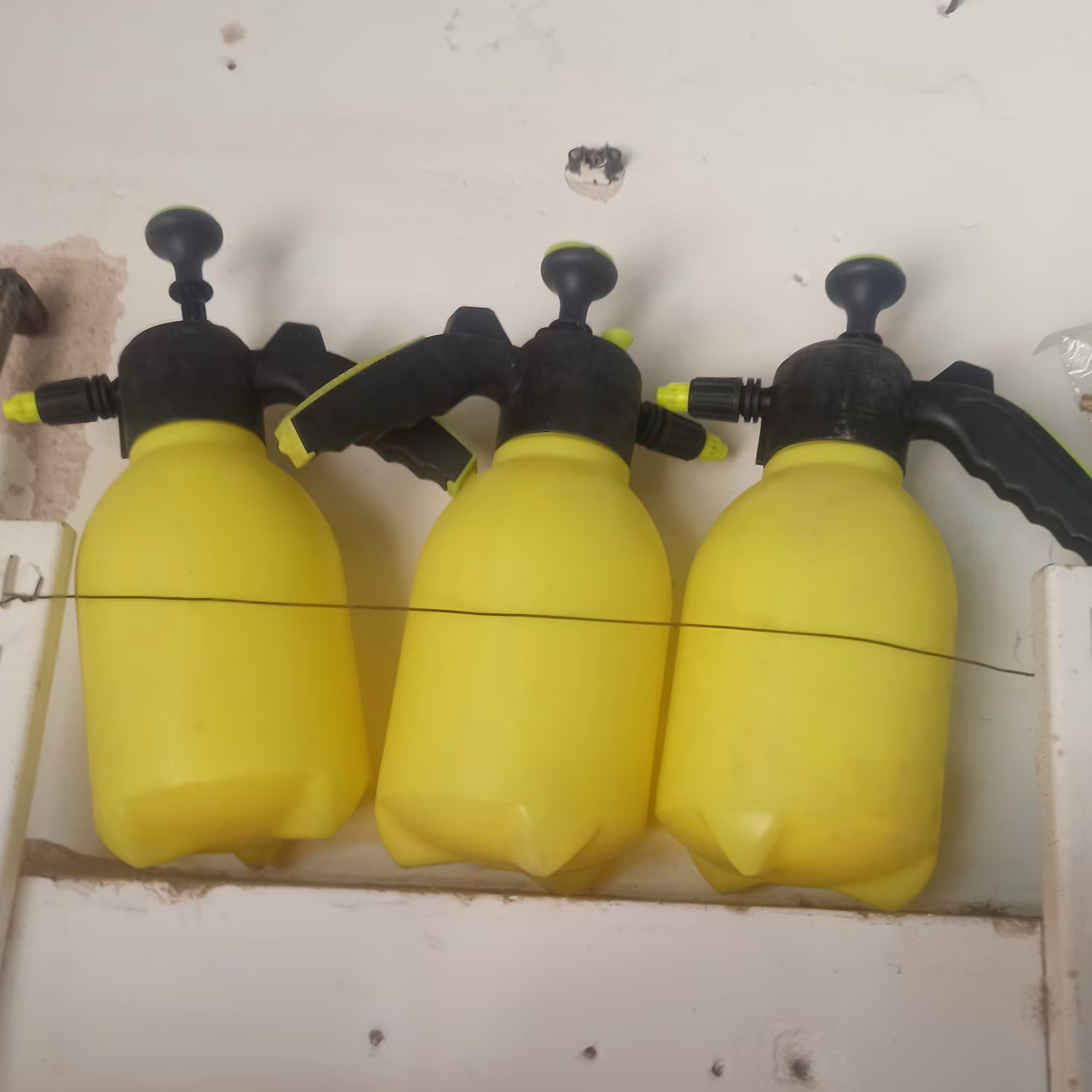 سم پاش 2 لیتری ایرانی یک عددی