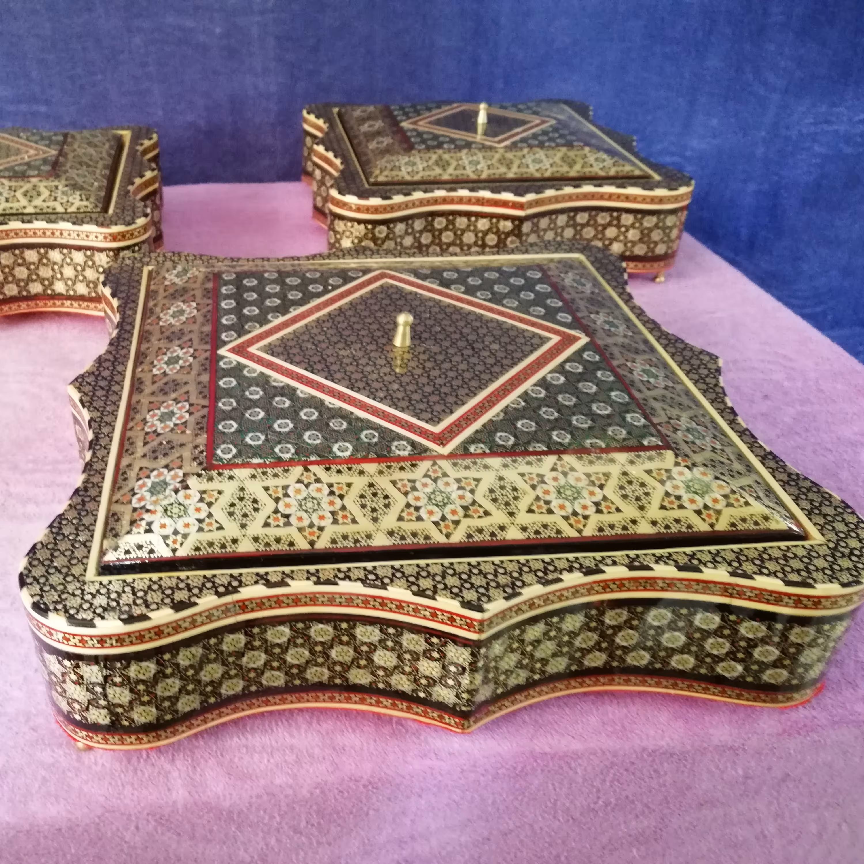 جعبه گز و آجیل 