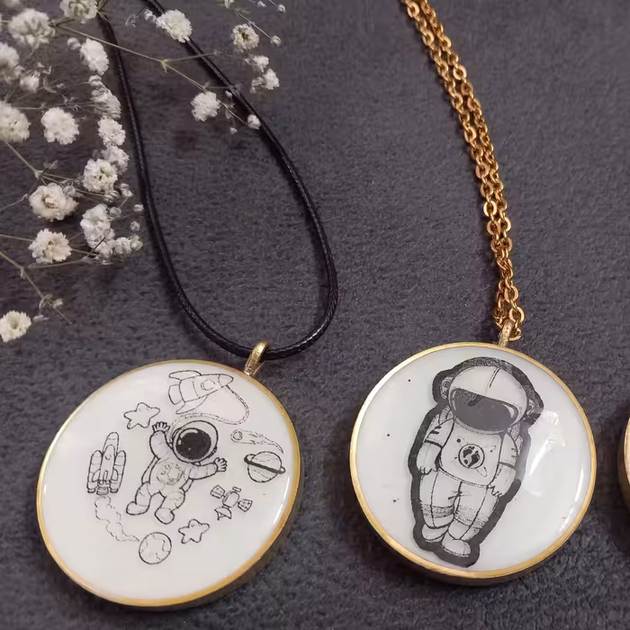 آویز ماشین رزینی