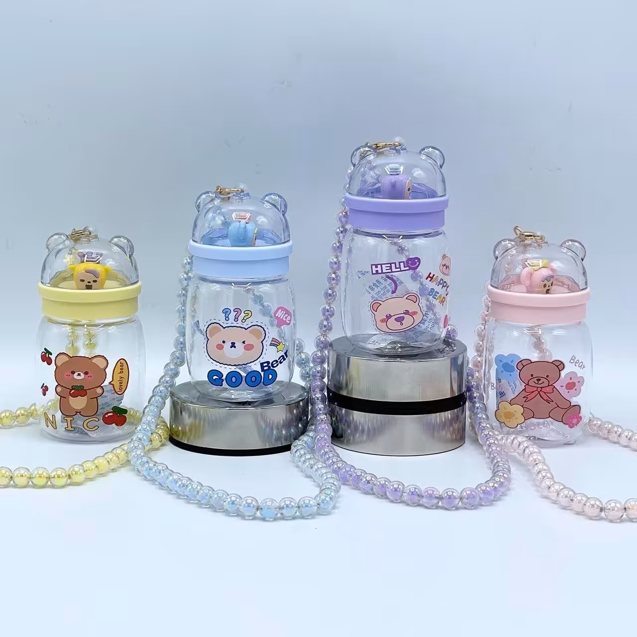 قمقمه نوزاد با بند مرواریدی