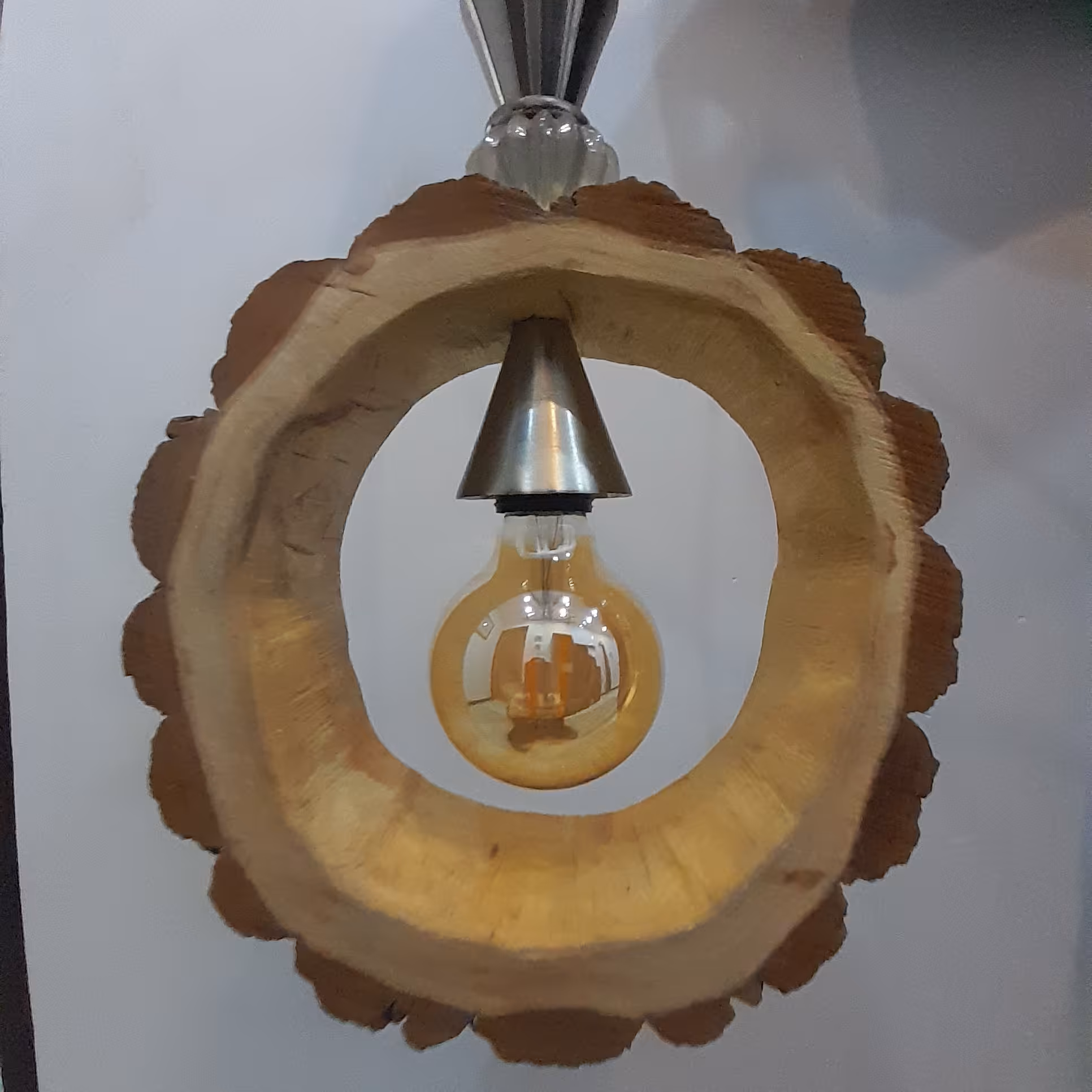 آویز  روشنایی  چوب طبیعی   قطر 23سانتی متر 