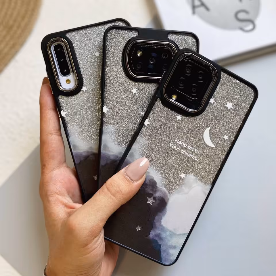 قاب گوشی ماه و ستاره دارای استیکر اکلیلی مناسب گوشی سامسونگ و شیائومی