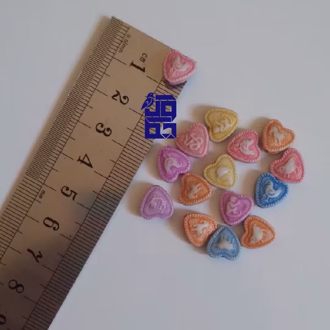 مهره های قلبی دارای طرح های برجسته پک 5 گرمی(حدود 20 دونه)