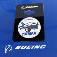 پین یقه بوئینگ 737 طرح Pudgy