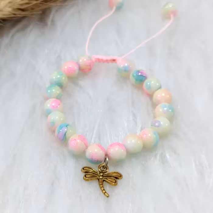 دستبند مهره ای آبرنگی مدل شاپرک طلایی