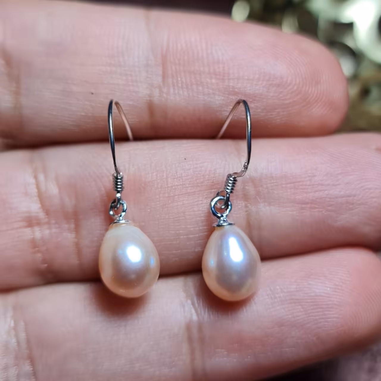 گوشواره نقره فوق العاده زیبای مرواردید رز گلد اصل 
کد 25212
