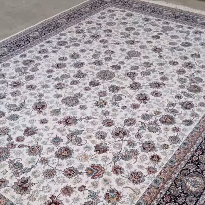 فرش ماشینی نقشه دریا رنگ کرم12متری700شانه تراکم2550