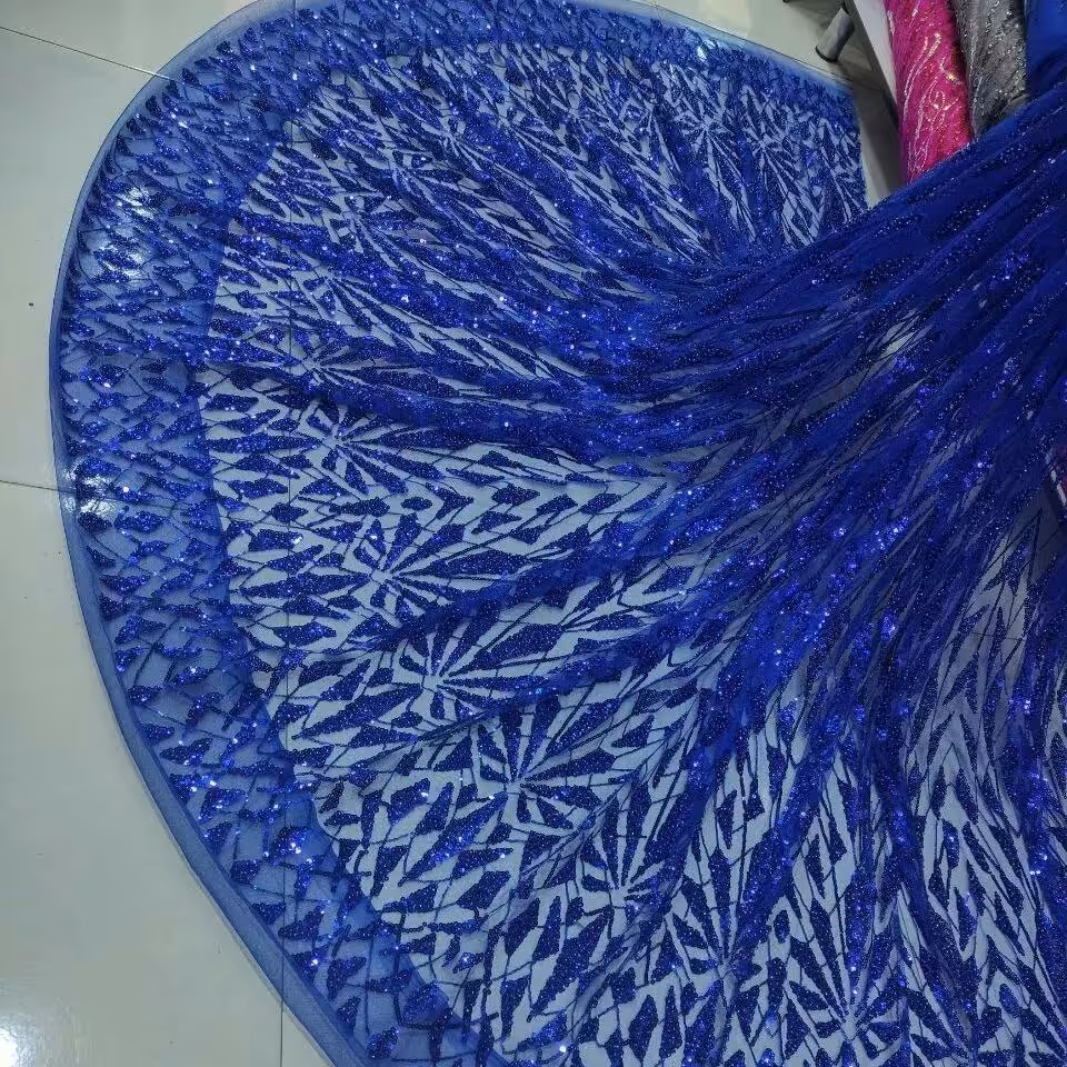 پارچه دانتل مجلسی پولک دوزی طرح لوزی قواره سه متری کد 2