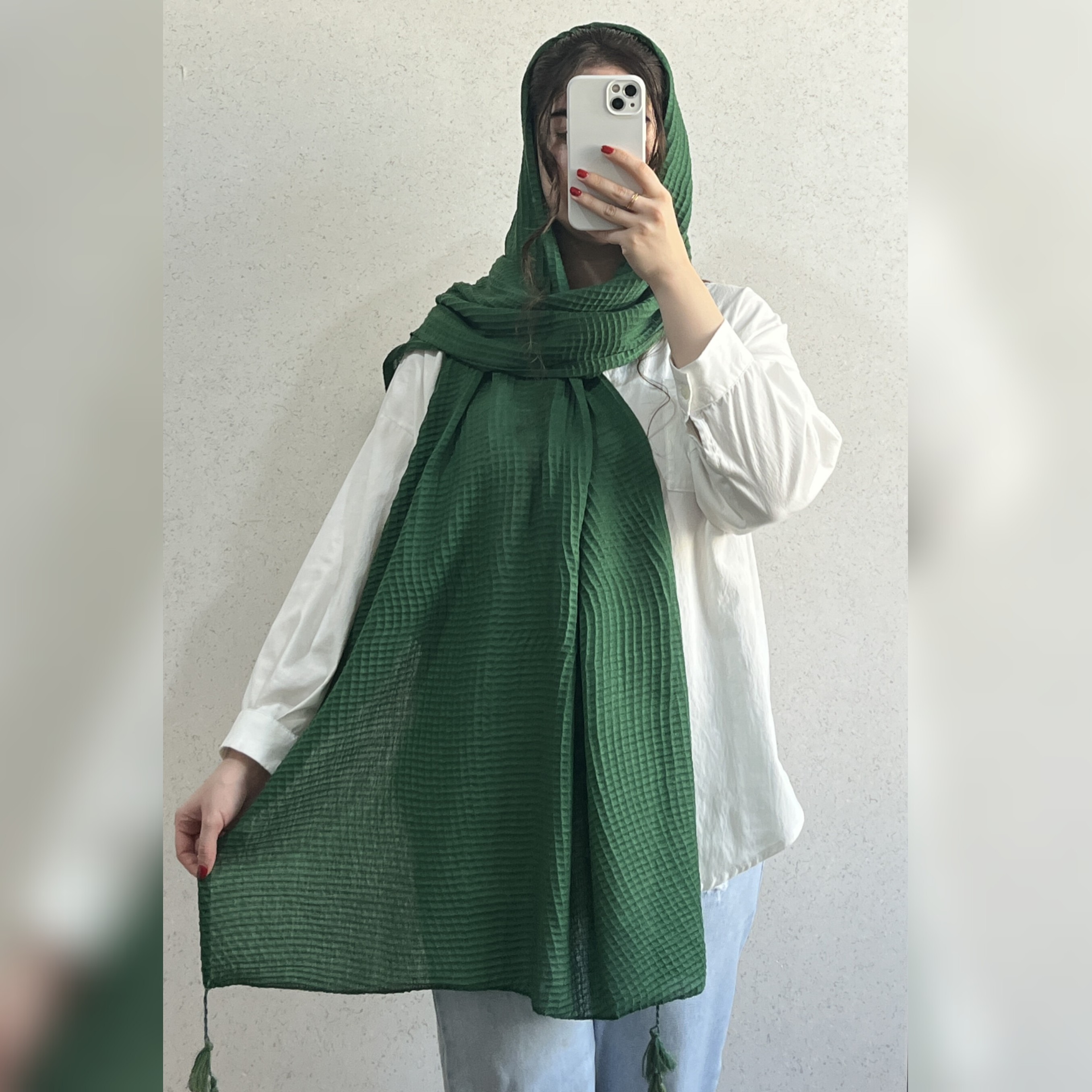 شال پلیسه مربعی سایز 2.20 در 80 مناسب تمام فصول دور دوخت منگوله دار در رنگبندی موجوده