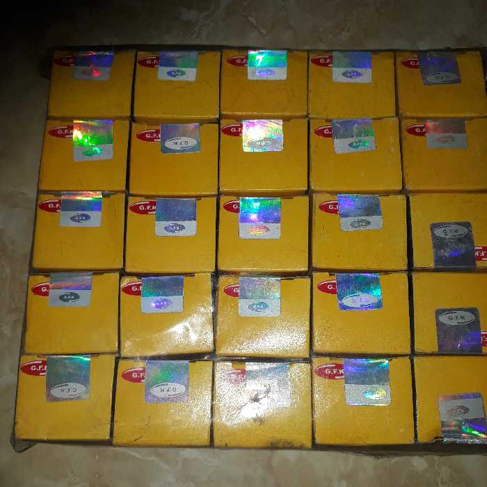 لوازم چرخ عقب 206 اورجینال کیفیت عالی و کارایی بالا مقاوم و بادوام میباشد زیر قیمت بازار بفروش میرسد 