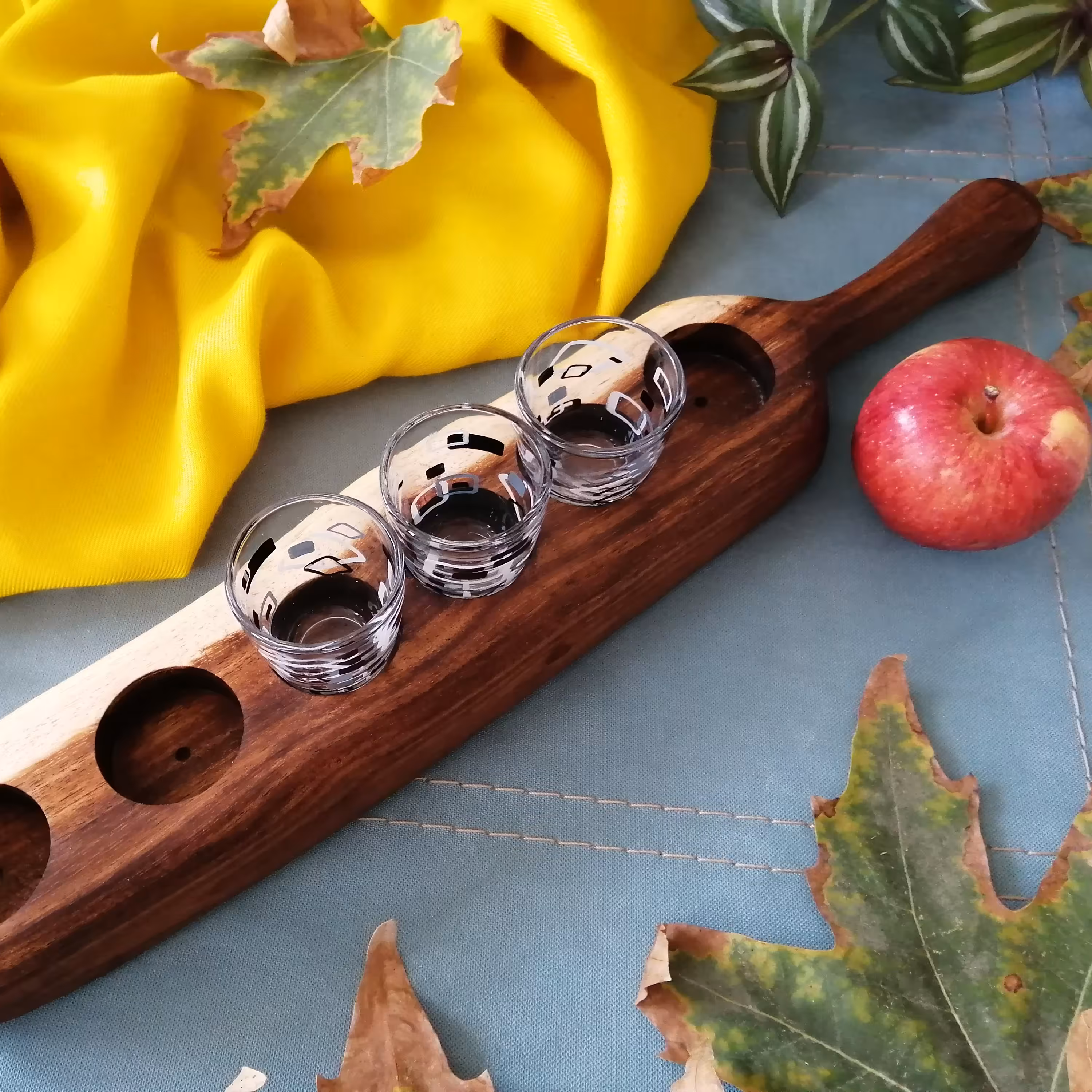 ظرف دسته دار برای سرو قهوه